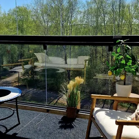 Modern Apartment Near Tampereen Messukeskus, With Own Private And Free Parking Exterior photo