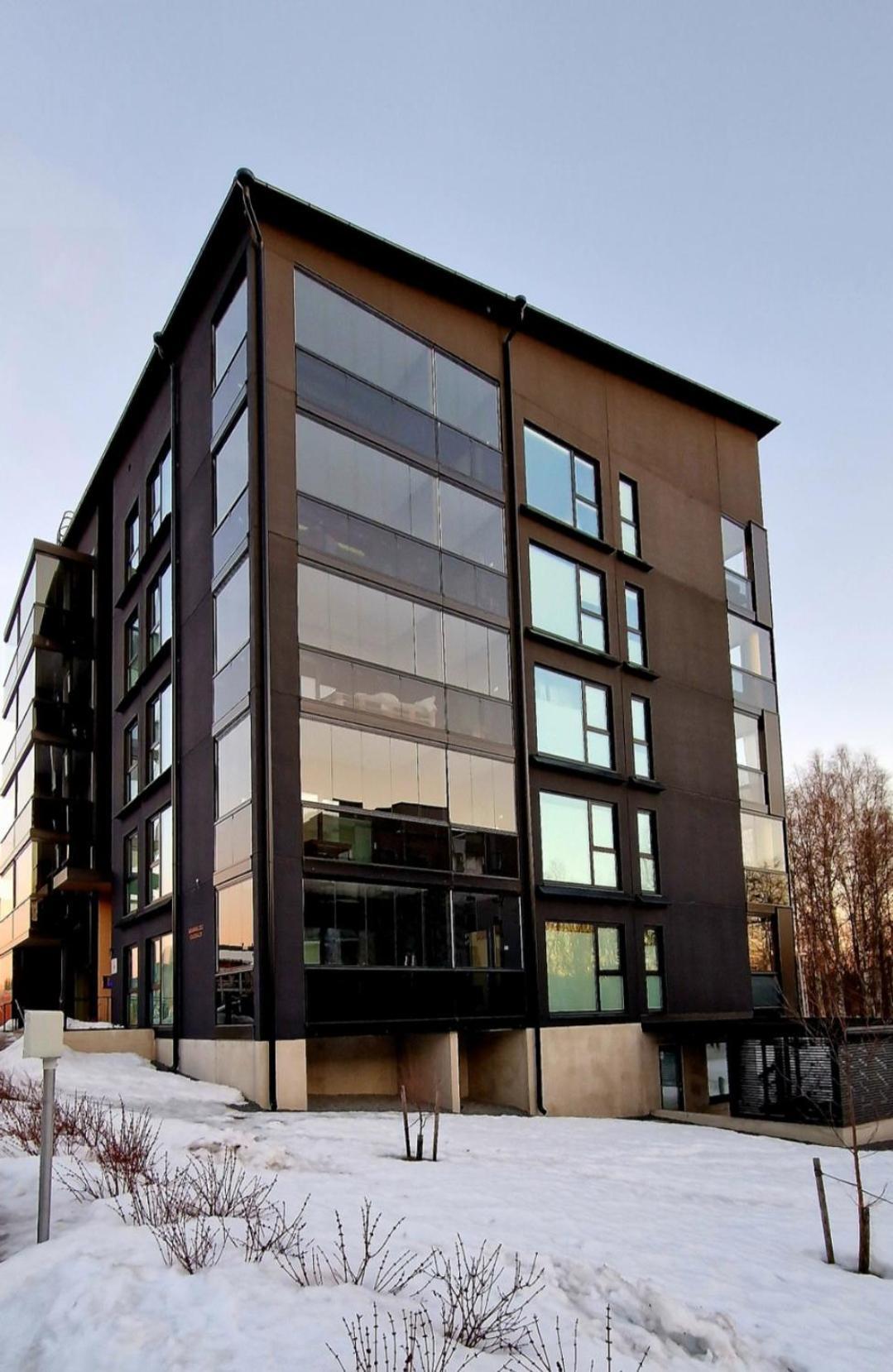 Apartment Modern Near Tampereen Messukeskus, With Own Private And Free Parking *
